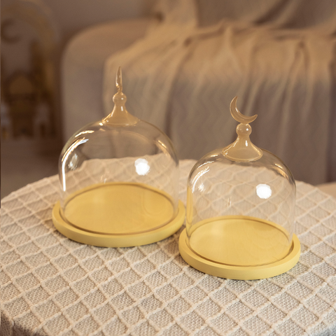 مضيفة زجاجية صغيرة  - Light Brown