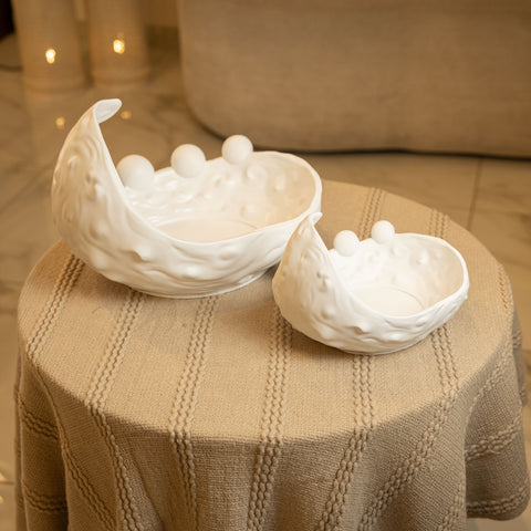 مضيفة بتصميم الؤلؤ - ابيض - كبير